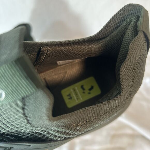 Womens Slip On Walking Shoes Gym Sneakers 10.5 Army Green - Picture 9 of 12